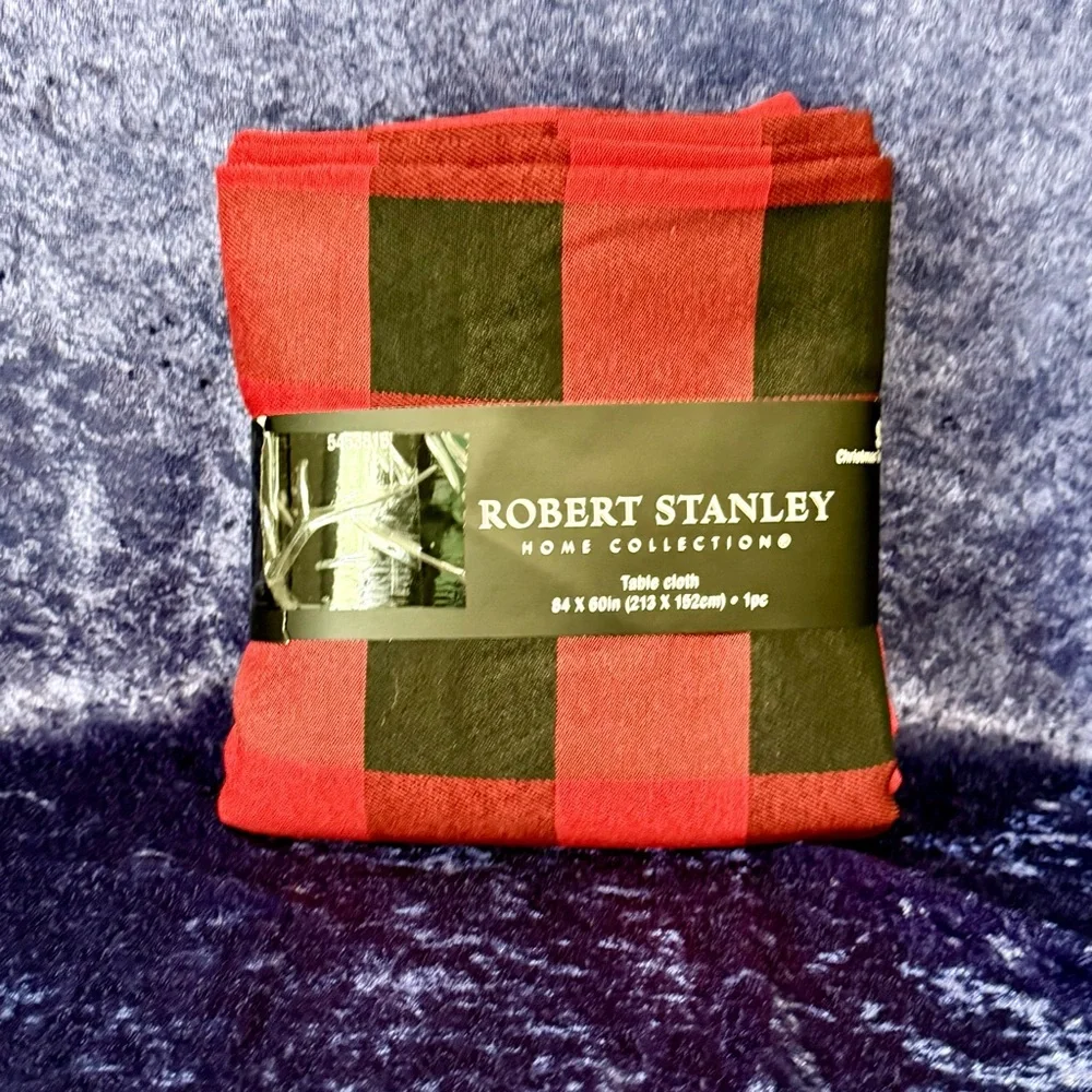 Robert Stanley Home‎ Collection Tablecloth Black & Red Buffalo Check 84